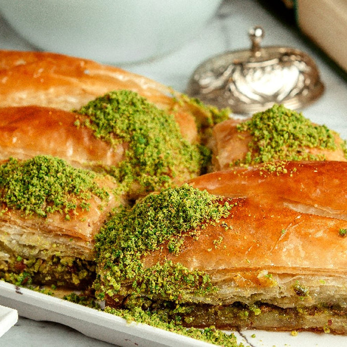 Turkish Baklava トルコバクラバ - Tokyo Camii Halal Market