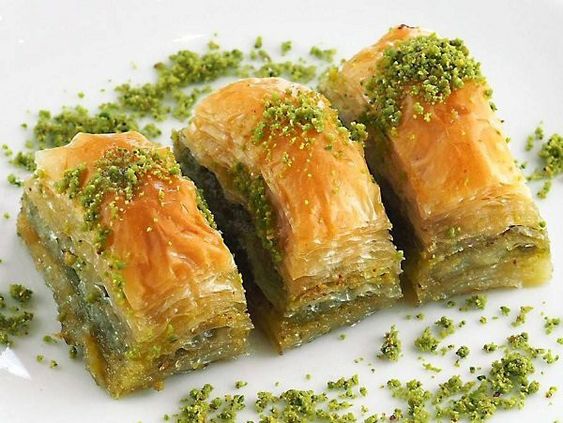Baklava with Pistachio 500g ピスタチオ入りバクラヴァ