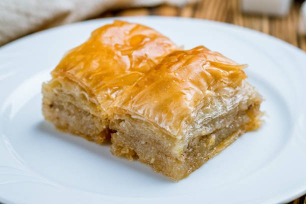 Beyzade Baklava with Walnut クルミ入りバクラヴァ 250g