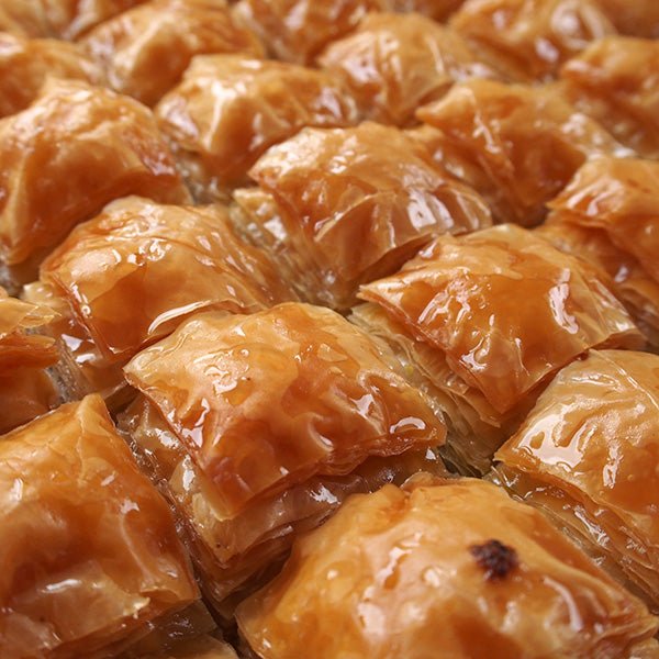 Beyzade Baklava with Walnut クルミ入りバクラヴァ 500g