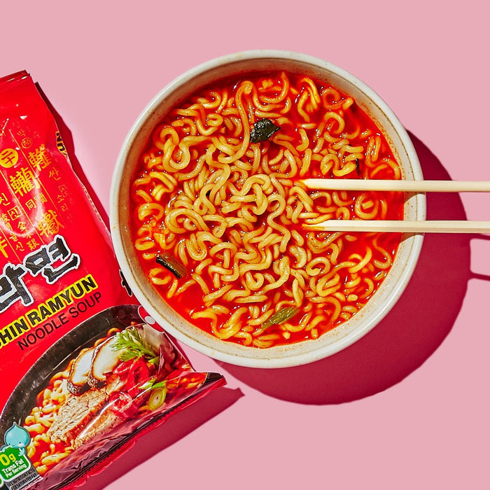 Halal Nongshim Shin Ramen 辛カップラーメン 120g
