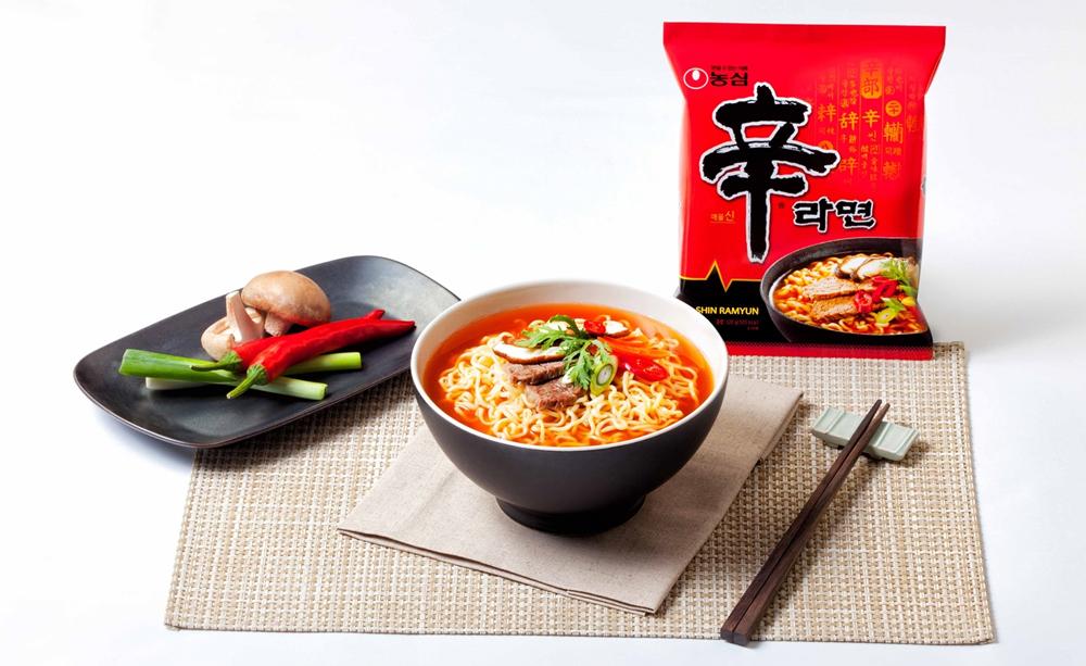 Halal Nongshim Shin Ramen 辛カップラーメン 120g
